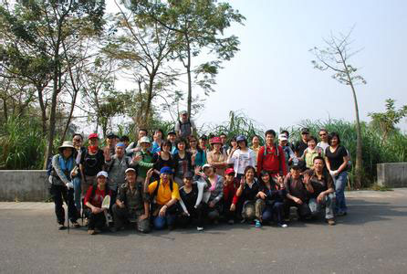 員工組織爬梧桐山